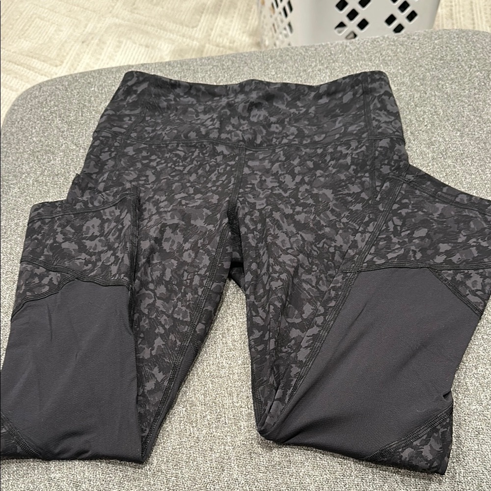 Lululemon Black Patterned Leggings